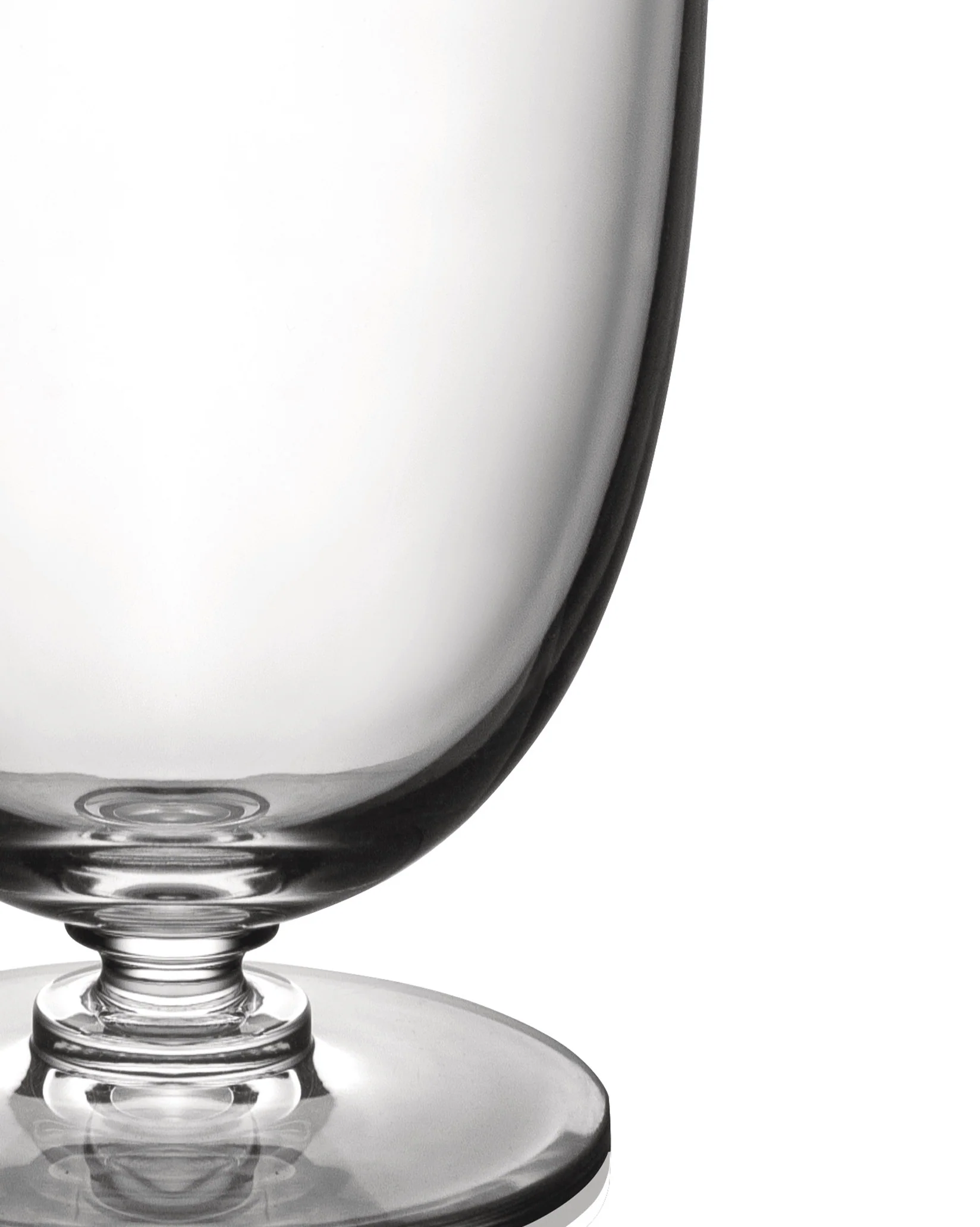 Dressed en plein air - Image 3